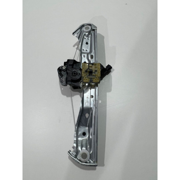 Maquina Vidro Direita Strada 2021/2023