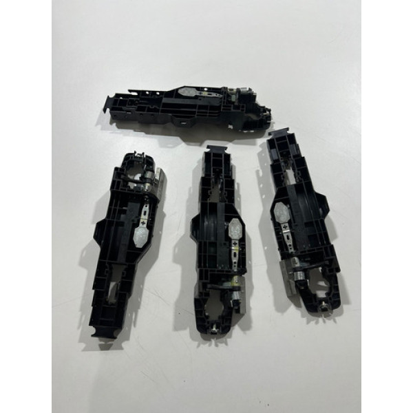 Suporte Interno Maçaneta Porta Nissan Versa Jogo