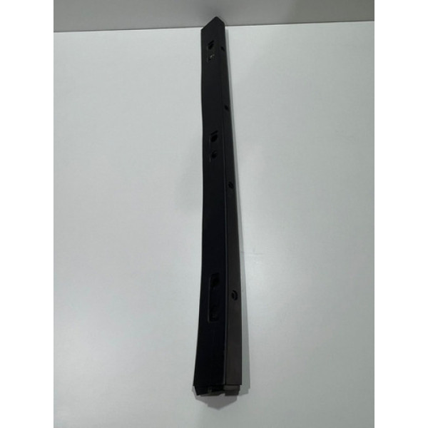 Moldura Caçamba Direita Strada 2020/2023